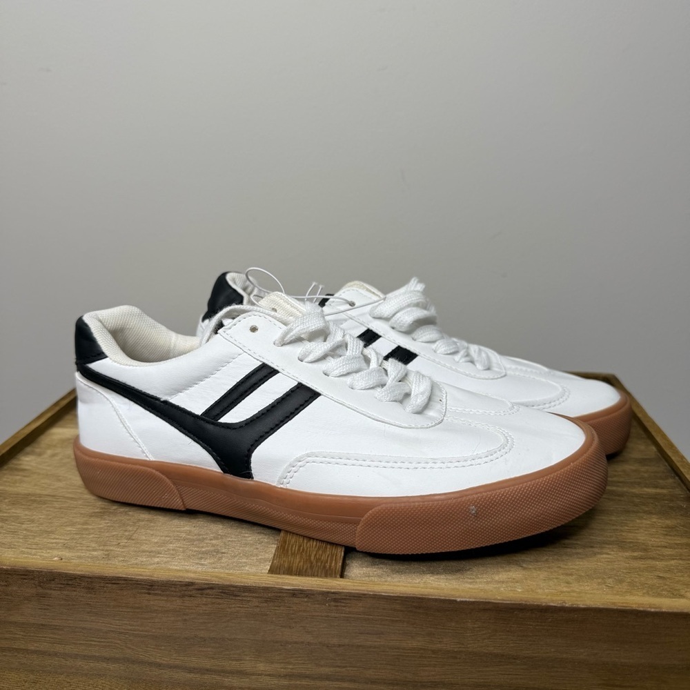 Us Sports White and Black Sneakers